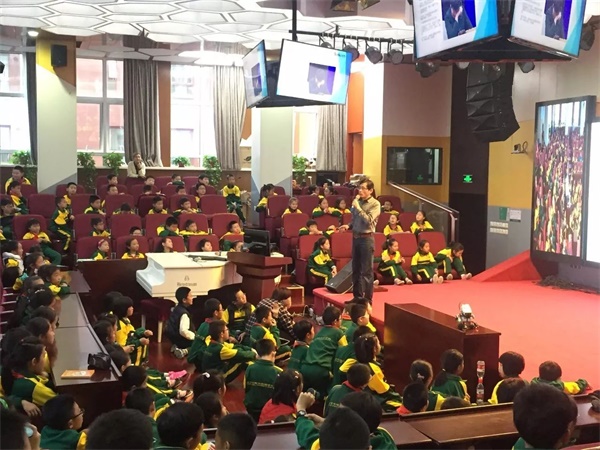 智能机器人编程进校园！孙善明老师带领北京建华实验学校同学感受机器人的魅力