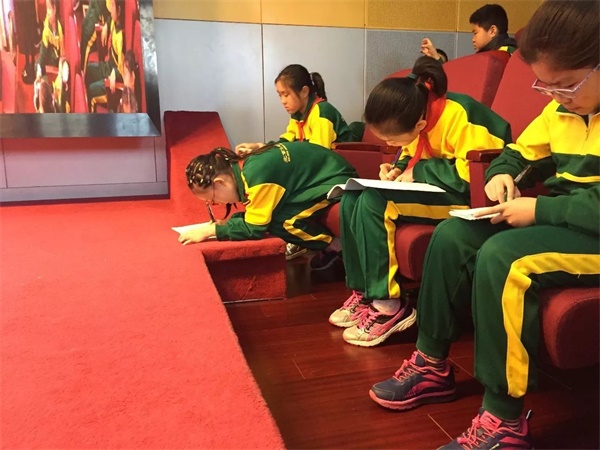 智能机器人编程进校园！孙善明老师带领北京建华实验学校同学感受机器人的魅力