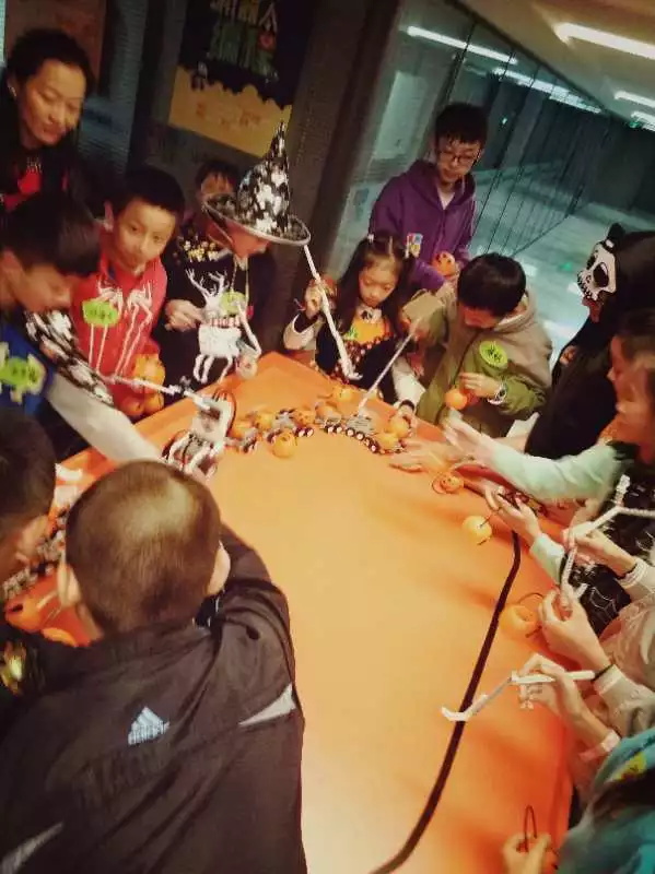 万圣狂欢，百鬼夜行！这群“捣蛋鬼”们在童程童美各地校区玩的很happy！