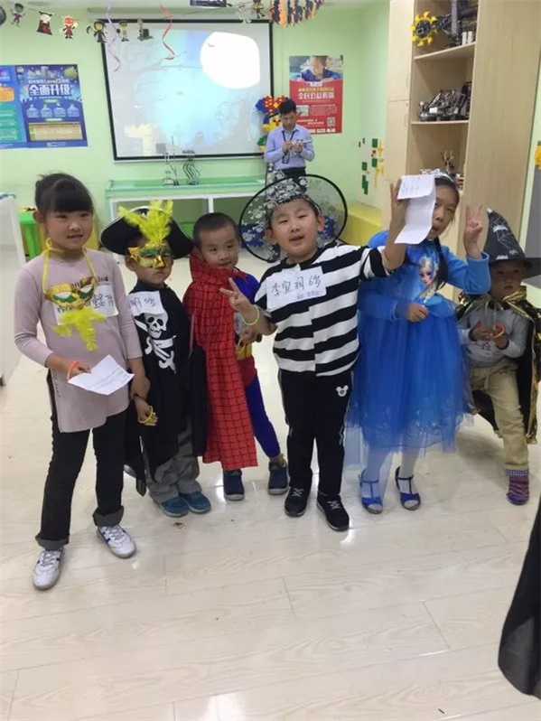 万圣狂欢，百鬼夜行！这群“捣蛋鬼”们在童程童美各地校区玩的很happy！