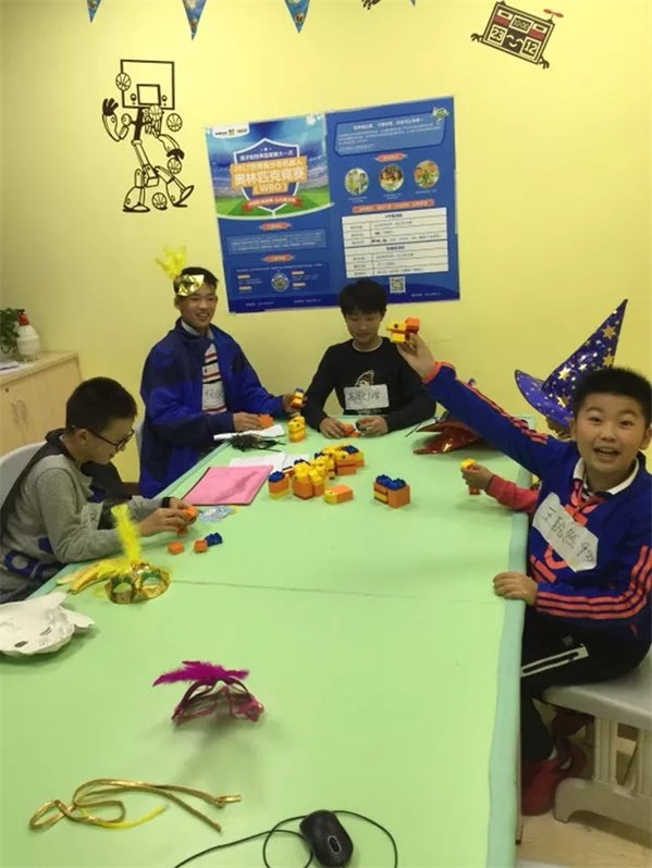 万圣狂欢，百鬼夜行！这群“捣蛋鬼”们在童程童美各地校区玩的很happy！