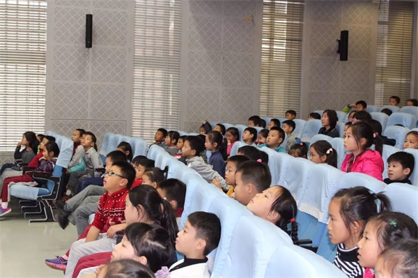 童程童美智能机器人编程课走进北大附小！和同学们一起感受科技魅力！