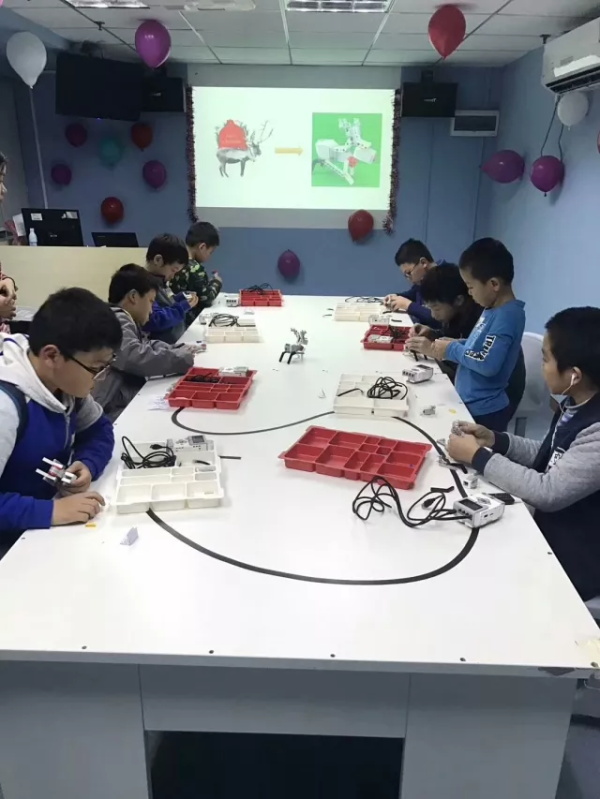 嗨皮圣诞节！童程童美圣诞主题课全国全国狂欢ing~