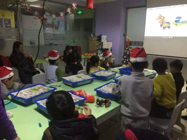 嗨皮圣诞节！童程童美圣诞主题课全国全国狂欢ing~