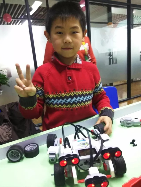 童程童美西安百盛中心开业啦！更有特大优惠活动等你来抢！