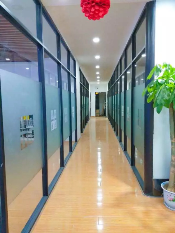 童程童美西安百盛中心开业啦！更有特大优惠活动等你来抢！