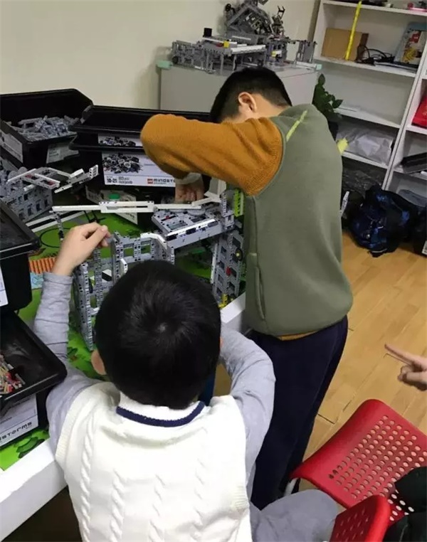 达内童程童美202018年FLL工程挑战赛集训火热进行中！