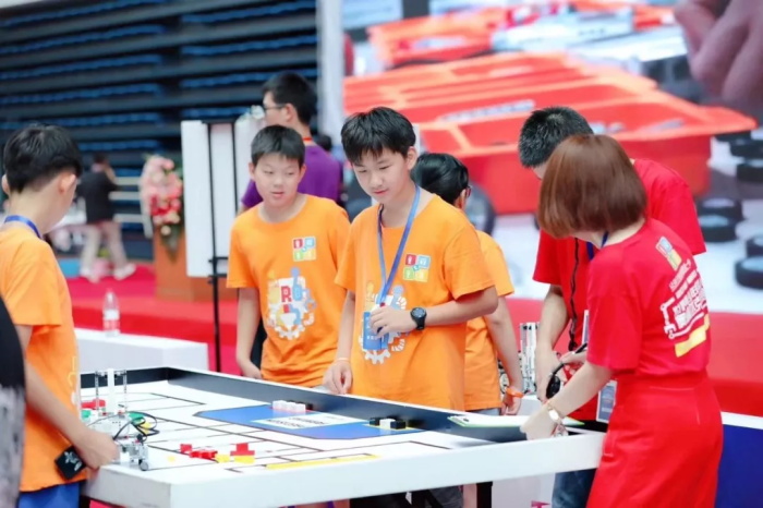 【WRO达内赛】全国机器人小达人齐聚清华，规模创童程童美历史之最！