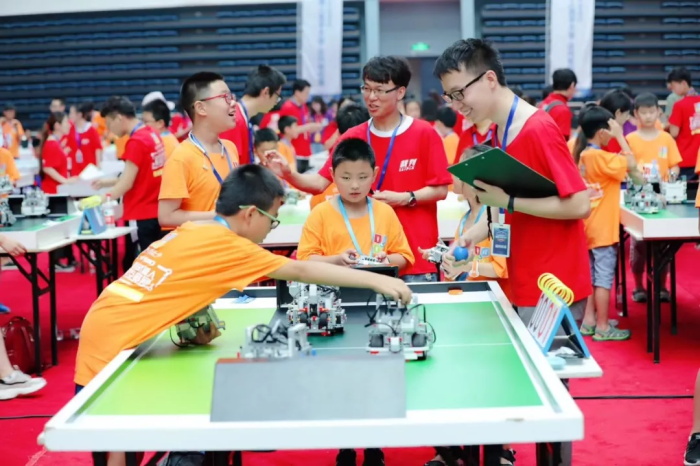 【WRO达内赛】全国机器人小达人齐聚清华，规模创童程童美历史之最！