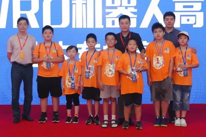 【WRO达内赛】全国机器人小达人齐聚清华，规模创童程童美历史之最！