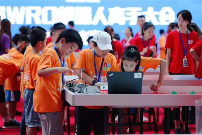 又一“饭碗”被抢！如何应对人工智能时代的大变革？