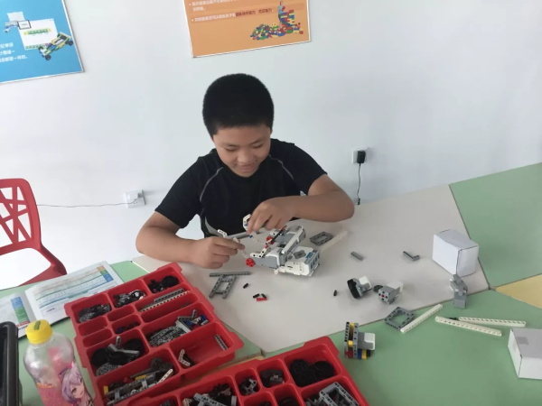 童程童美唐山爱琴海校区即将盛大开业，六重豪礼免费送哦！