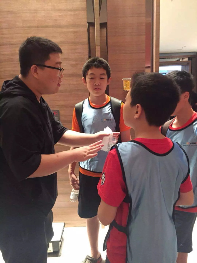 童程童美学员勇夺2018WRO北区联盟赛多项桂冠！