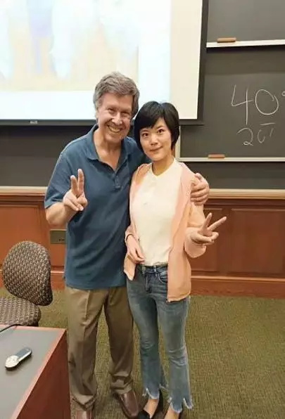 世界做课堂，旅途见成长——研学营金牌领队董娜老师带队分享