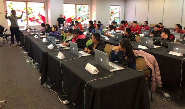 在世界顶级名校斯坦福大学学编程，让孩子走在国际教育的前沿