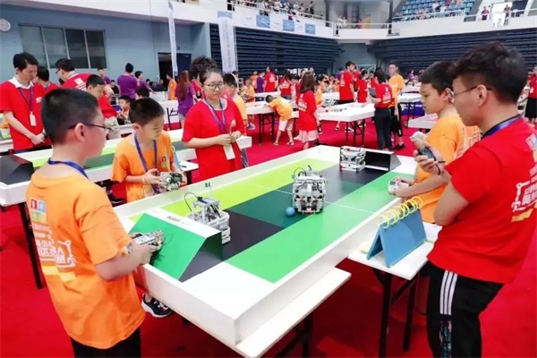 我国已有280万孩子接受机器人教育，你还在犹豫吗？ 