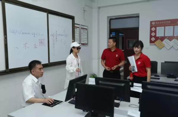 童程童美深入重庆贫困县，捐赠百万助力编程教育发展！