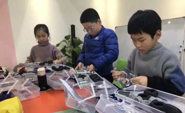 2019第二季全国青少年机器人等级考试收官，童程童美学员通过率高达85%！