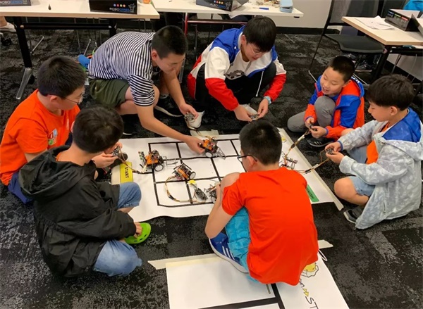 2019童程童美·国际高端编程研学营正式拉开帷幕！