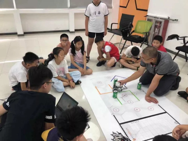 走向胜利，202颗明日之星云集童程童美RoboRAVE国际大赛暑期特训营！