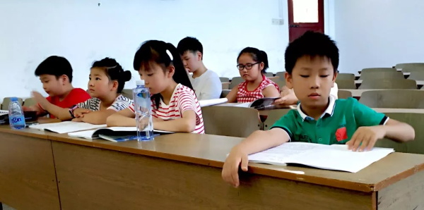 童程童美央视小记者集训，助力孩子成功登上央视舞台！