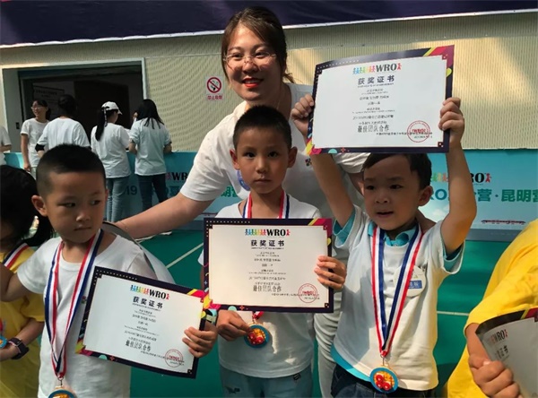 2019WRO昆明营：千余选手同台竞技，童程童美150多位学员荣获大奖！ 
