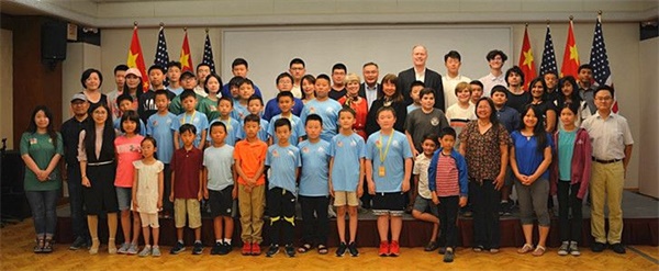 跨国交流，童程童美学员登上中国驻洛杉矶总领馆官网头条！