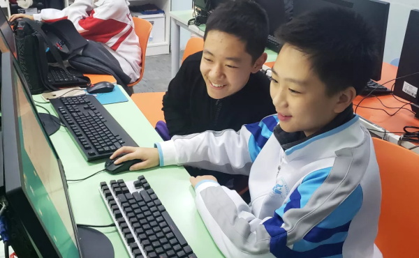 权威外媒法国新闻社走进童程童美！